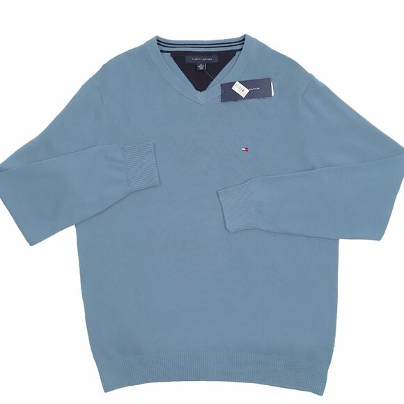 NEW Tommy Hilfiger Sweater! Grayish Blue V Neck Tommy Flag on Chest Cotton - Picture 1 of 1